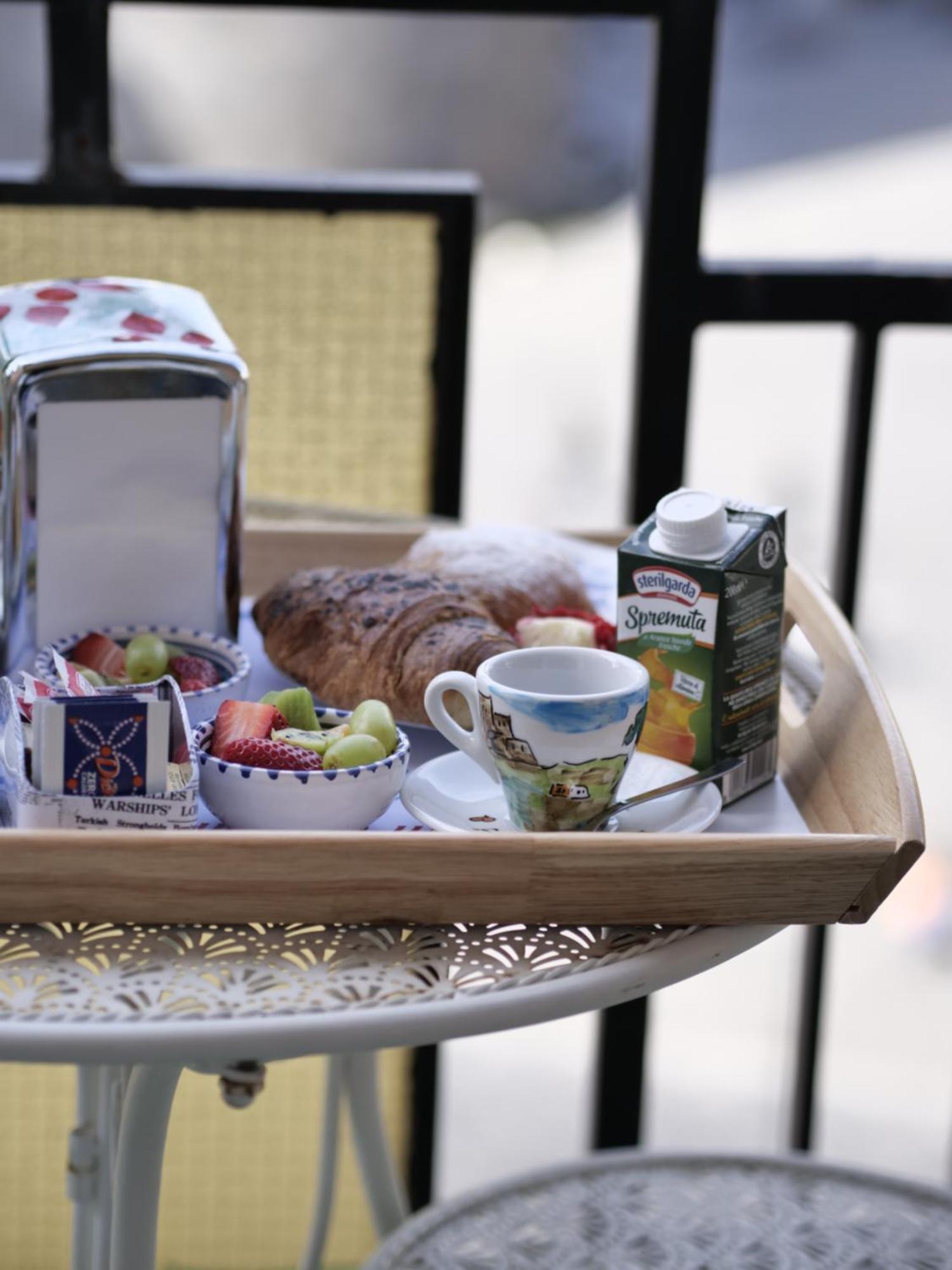 Happy In Naples Bed & Breakfast Exterior foto